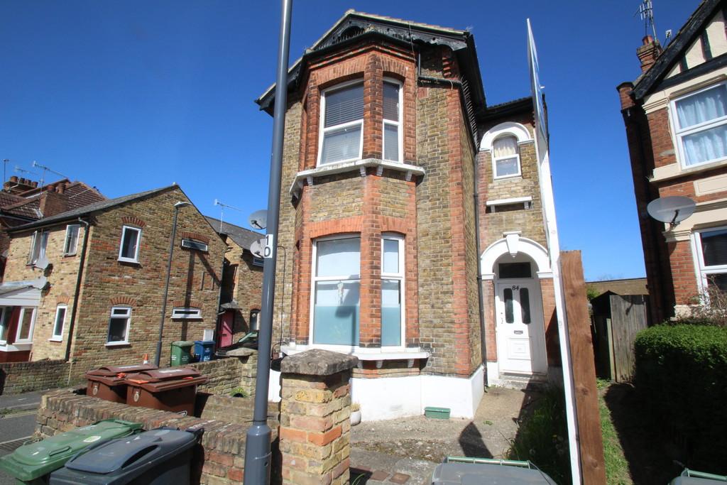 Vaughan Road, Harrow HA1 4ED Studio £750 pcm (£173 pw)