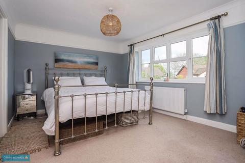 5 Stone Close, Taunton, TA1 4YG
