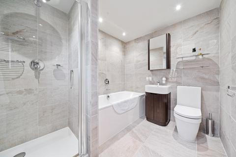 43 Ridgeway Gardens, London, N6 5XR