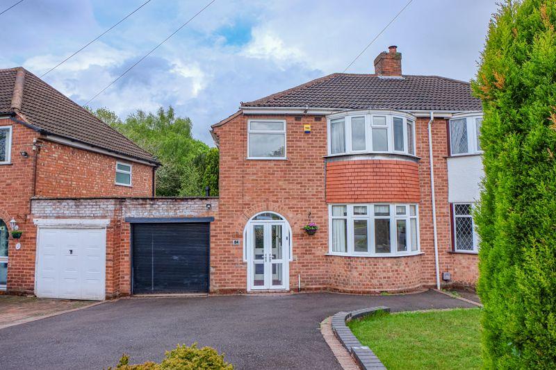 Lindrosa Road, Streetly, B74 3LB 3 bed semidetached house £330,000