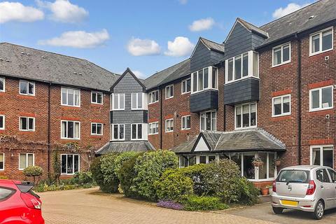 2 bedroom flat for sale, Court Road, Lewes, East Sussex