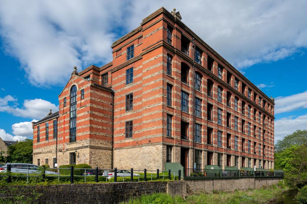 Brook Mill, Threadfold Way, Bolton, BL7 3 bed apartment £230,000