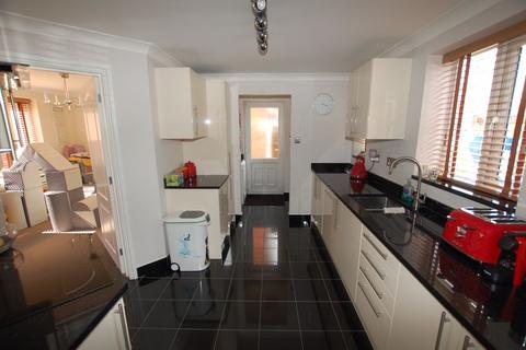 7 Ashby Close, Orsett, Grays, RM16 3DX