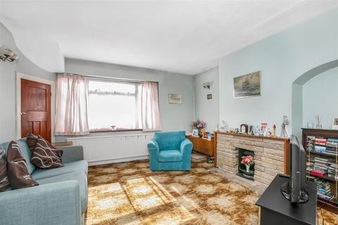 25 The Glade, Coulsdon, CR5 1SR