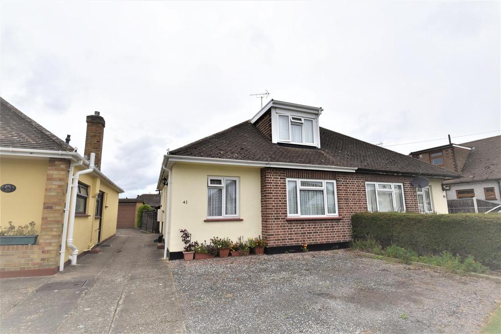Spencer Gardens, Rochford 3 bed chalet £325,000