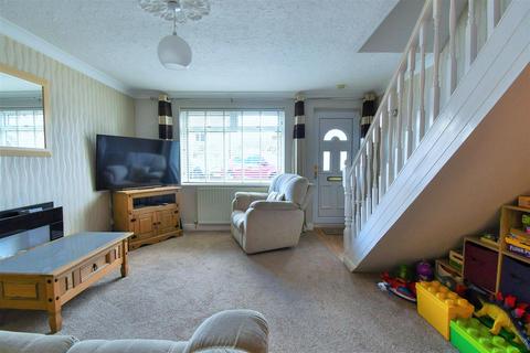 24 Brackley Close, Hull, HU8 8EF