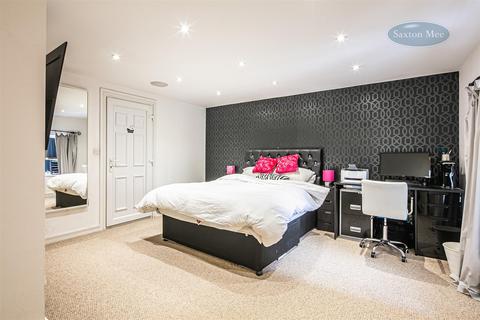 96 Carr Road, Sheffield, S6 2WZ