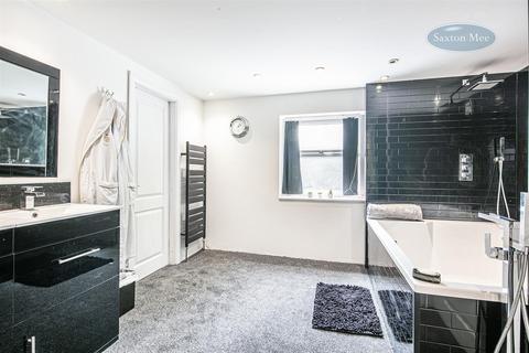 96 Carr Road, Sheffield, S6 2WZ