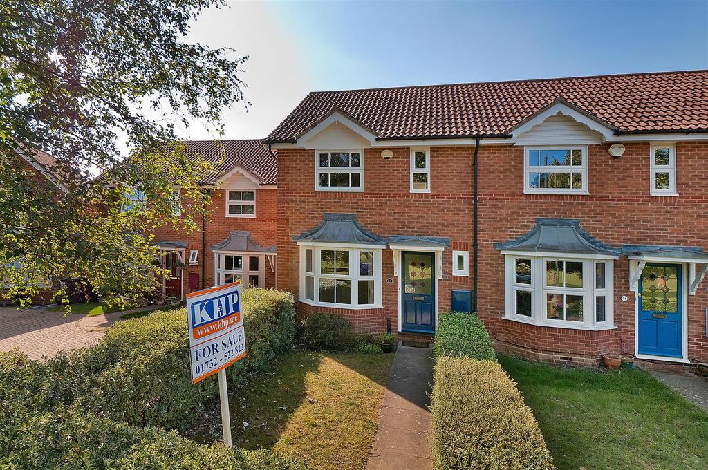 Pippin Way, Kings Hill 2 bed end of terrace house £1,250 pcm (£288 pw)
