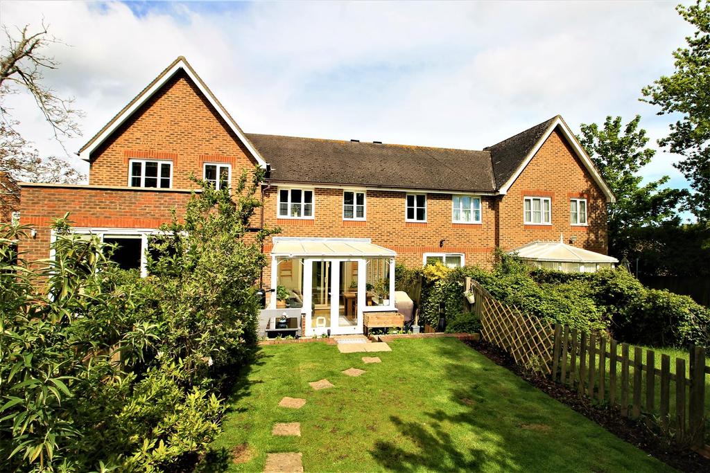 Redwell Avenue, BexhillOnSea 3 bed terraced house £285,000