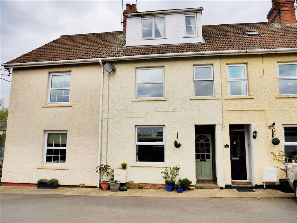 Oxford Road, CALNE 3 bed terraced house £240,000