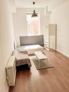 undefined, Flat 5, City Gate