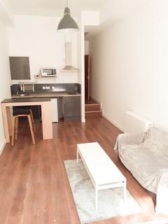 undefined, Flat 5, City Gate