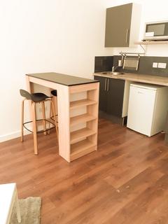 undefined, Flat 5, City Gate