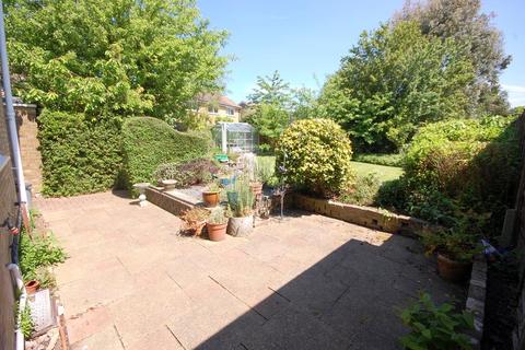 22 Birch Drive, Hatfield, AL10 8NX