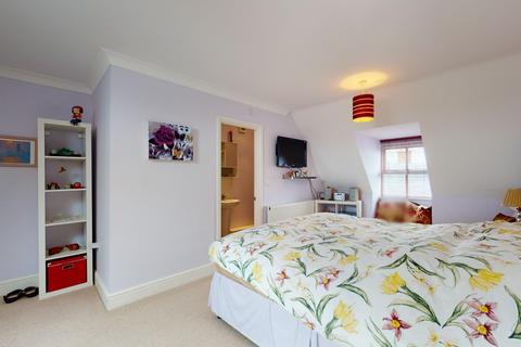 16 Cages Close, Whitstable, CT5 4FD