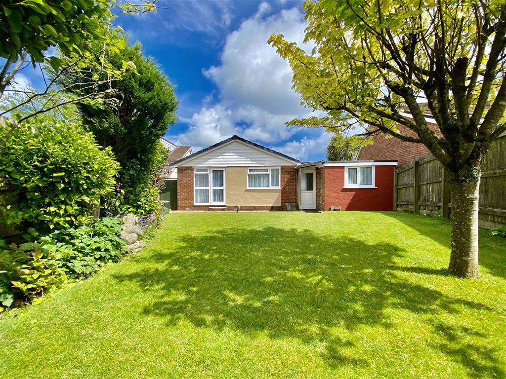 Hill Head Park, Hillhead, Brixham, TQ5 3 bed detached bungalow £289,950