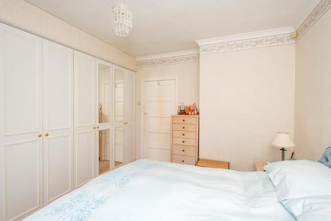 9 Cherrycot Rise, Orpington, BR6 7DL