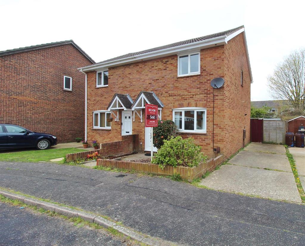 Rodney Drive, Mudeford 3 bed semidetached house £270,000