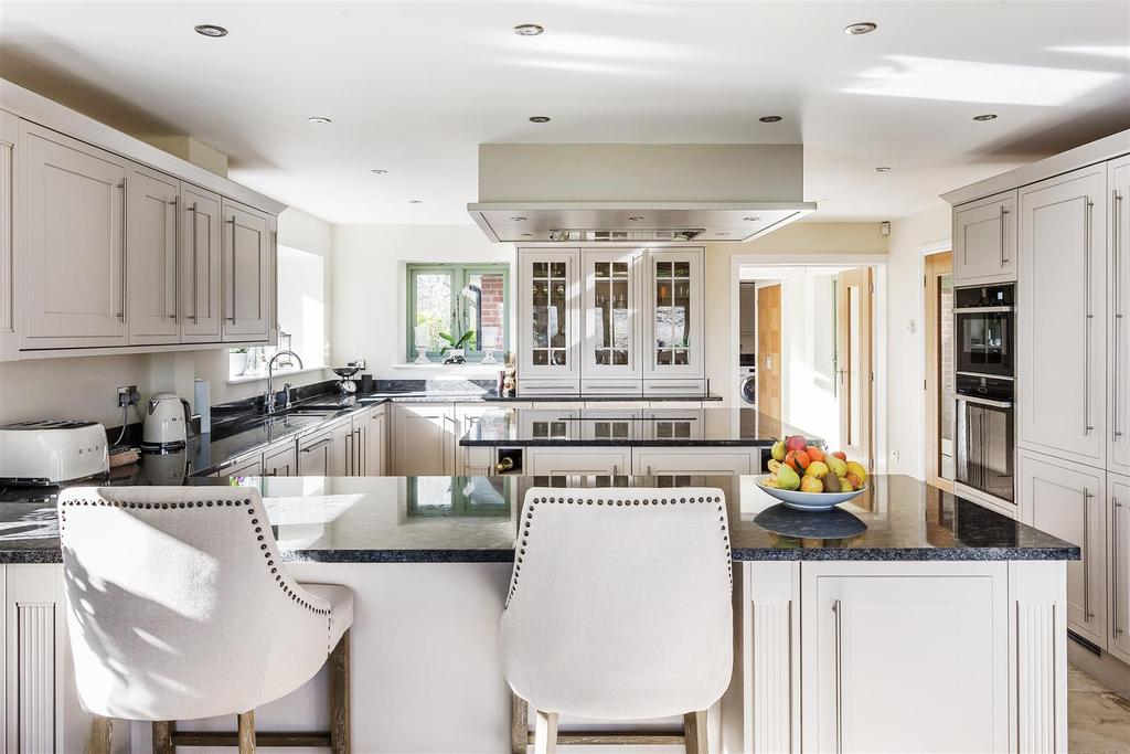 cotton-row-holmbury-dorking-6-bed-house-2-500-000