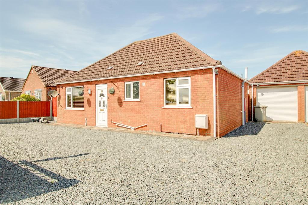 Marsh Lane, Burgh Le Marsh 3 bed detached bungalow £247,500