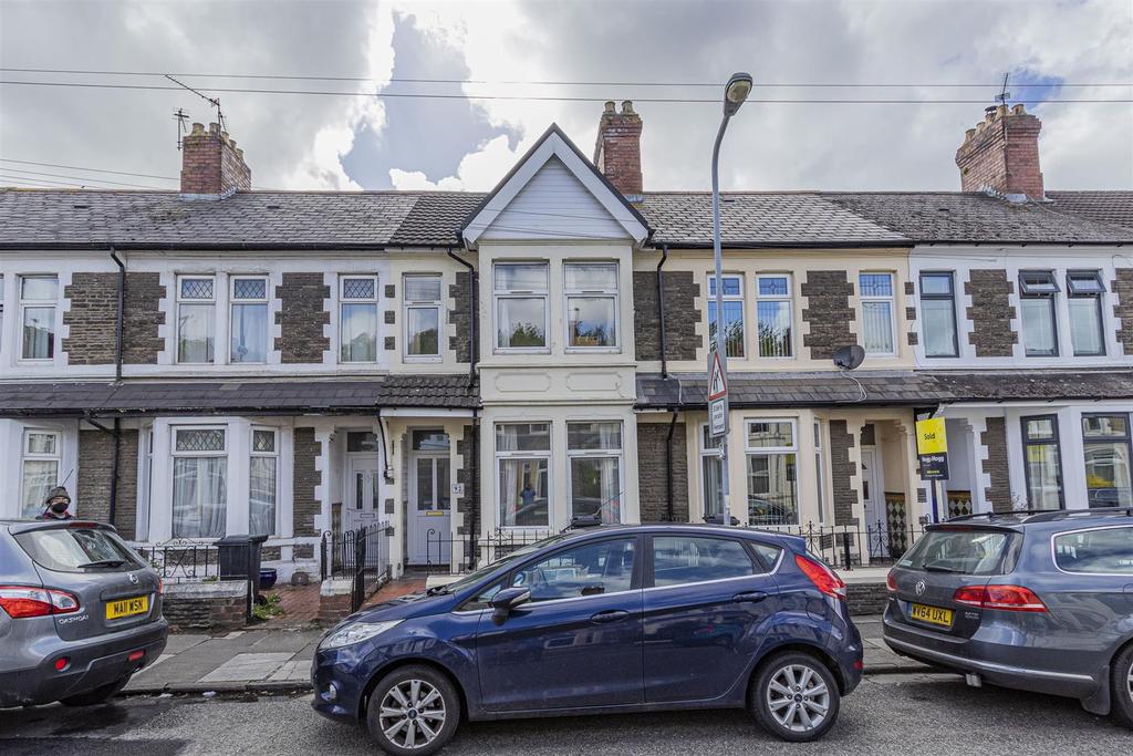 Moorland Road, Splott 3 bed terraced house £1,100 pcm (£254 pw)