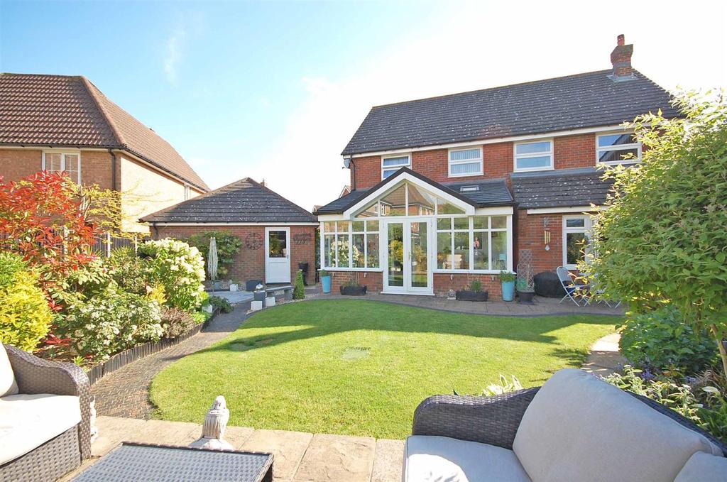Rear garden .jpg