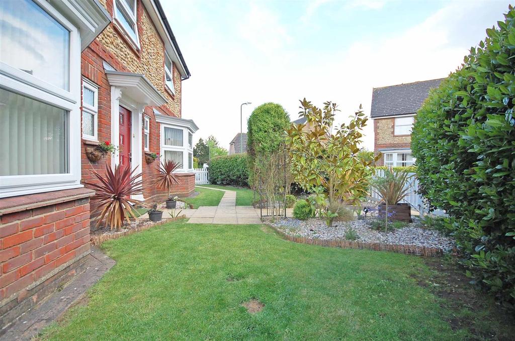 Front garden.jpg