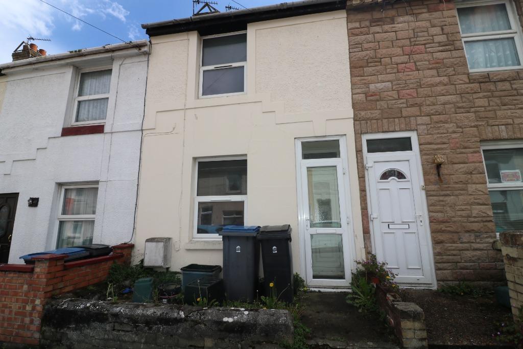 Wyndam Road, Tower Hamlets, Dover, CT17 2 bed terraced house £695 pcm