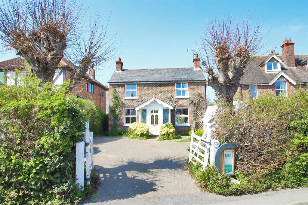 Lingfield Road, Edenbridge 4 bed detached house £900,000
