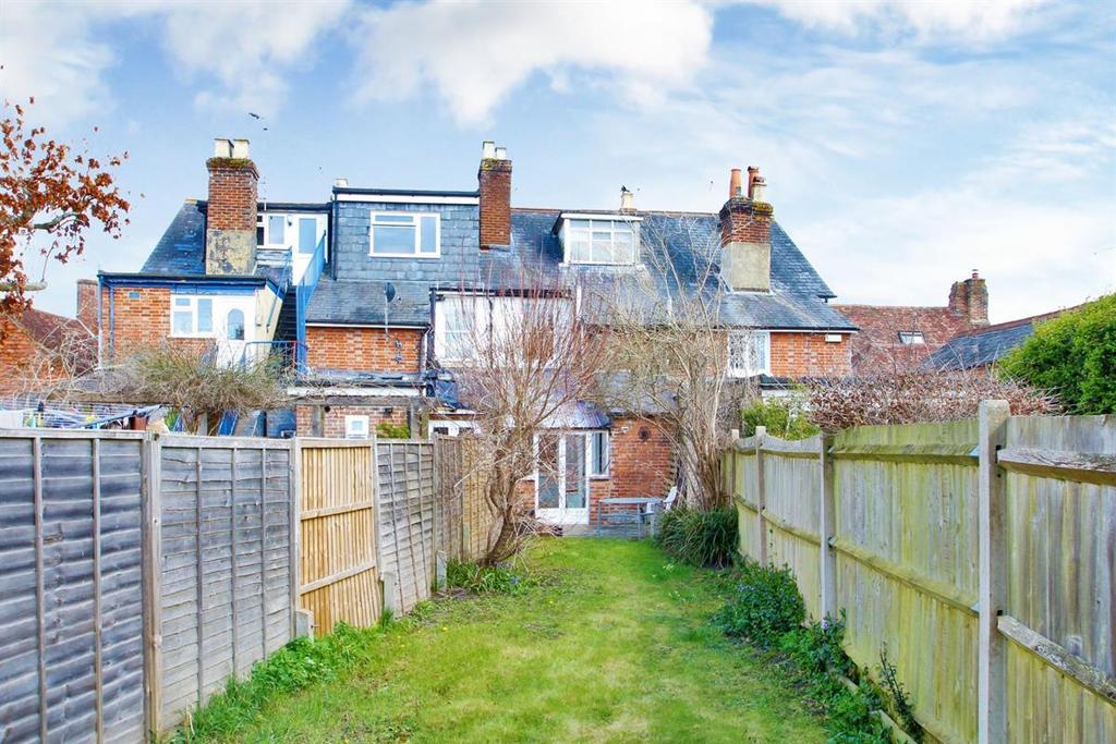 Katharine Villas, Mill Hill, Edenbridge 4 bed terraced house £475,000