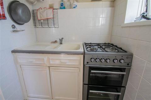25 Baden Crescent, Sunderland, SR5 4EN