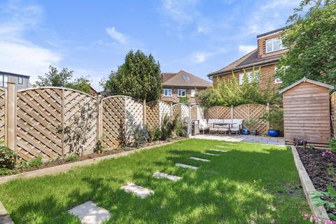 7 Merton Hall Gardens, London, SW20 8SN