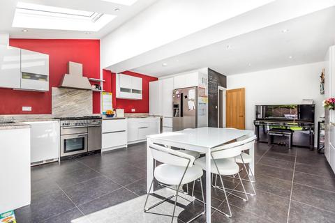 7 Merton Hall Gardens, London, SW20 8SN