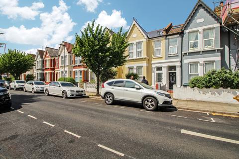 25 Coleraine Road, London, N8 0QJ