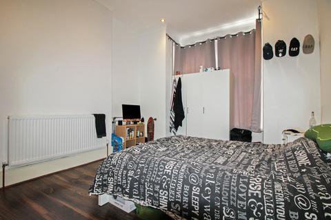 25 Coleraine Road, London, N8 0QJ