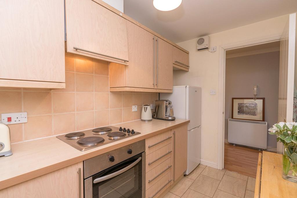 Kitchen Alt