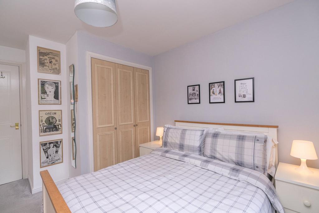 Bedroom 1 Alt