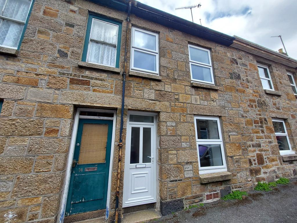 Penlee Street, Penzance, Cornwall, TR18 2 bed terraced house £795 pcm