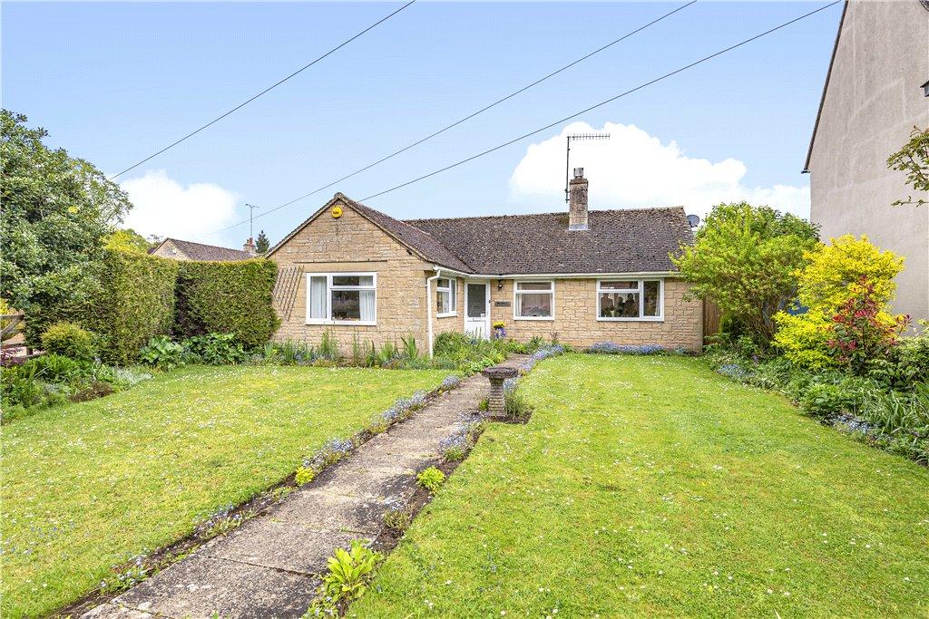 Hospital Road, MoretonInMarsh... 2 bed bungalow £350,000