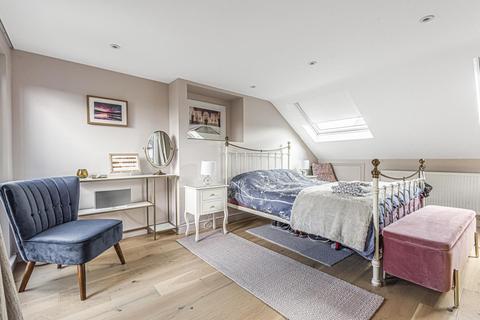 165 Old Dover Road, London, SE3 8SY