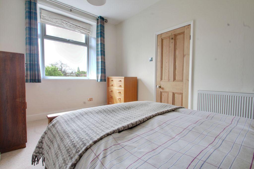 Bedroom 1 (Double)