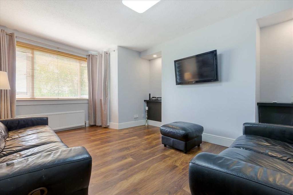 Dunblane Drive, East Mains, EAST KILBRIDE 2 bed apartment £78,000