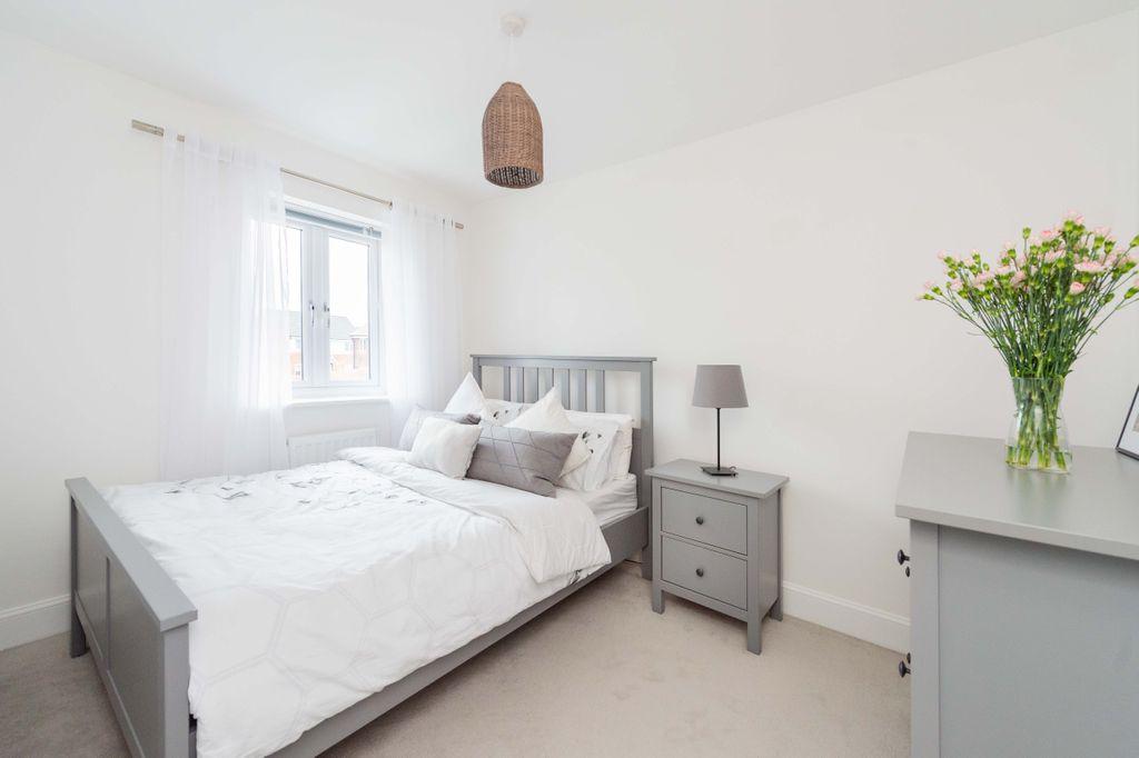 Bedroom 2 (Double)