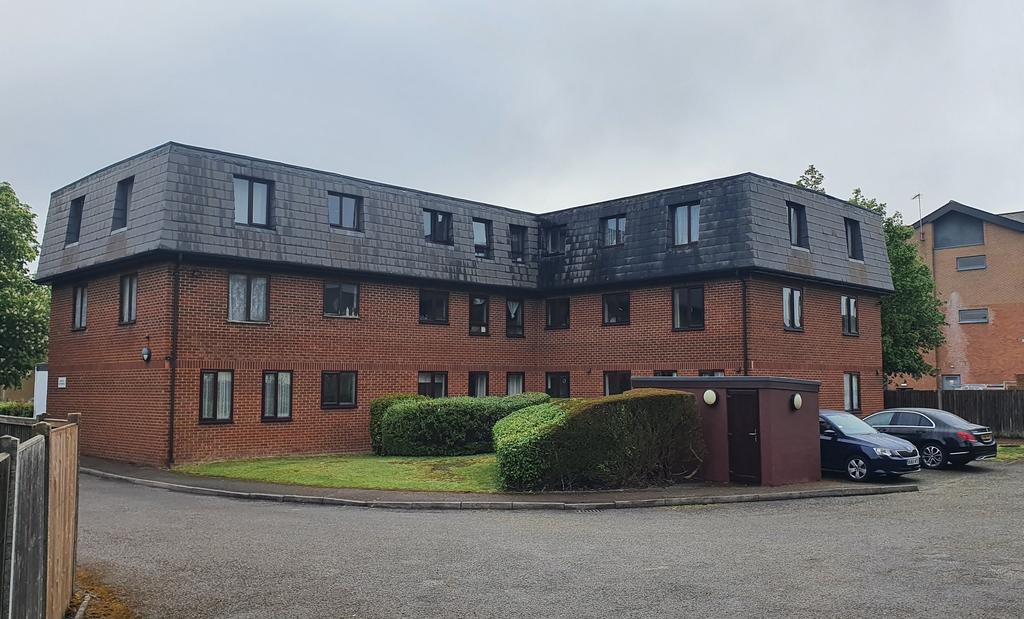 Kingston Road, Staines TW18 Land £400,000