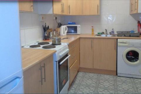 4 bedroom house share to rent, Broadway