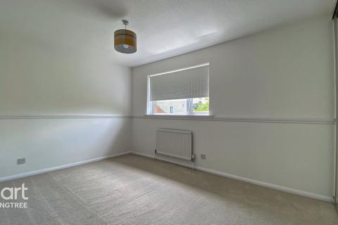 19 Constable Close, Lawford, Manningtree, CO11 2LD