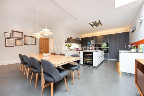 19 Grovelands Road, London, N13 4RJ