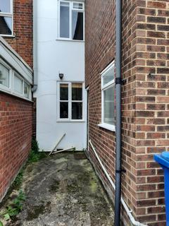 3 bedroom terraced house to rent, Gladstone Street, Norwich NR2