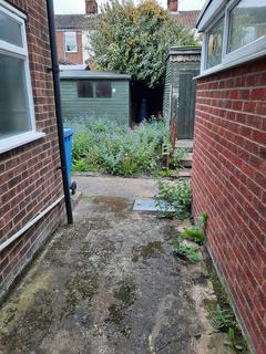 3 bedroom terraced house to rent, Gladstone Street, Norwich NR2